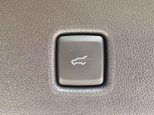 New 2025 Ford Escape SE w/ PHEV Premium Package FWD image 35