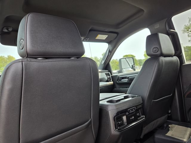 Used 2024 GMC Sierra 2500 AT4 w/ AT4 Preferred Package AWD/4WD image 29