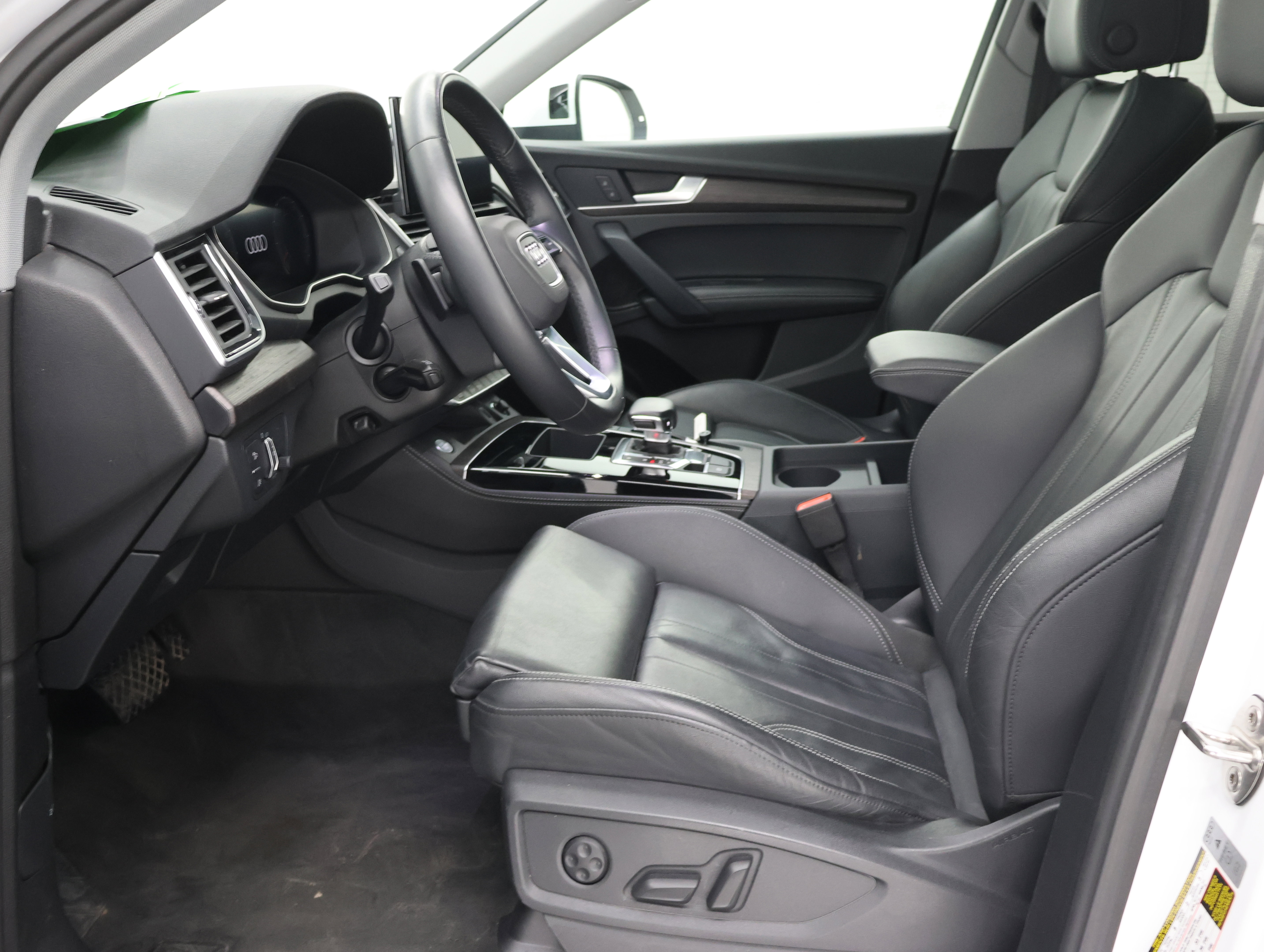 Used 2024 Audi Q5 2.0T Premium Plus AWD/4WD image 8