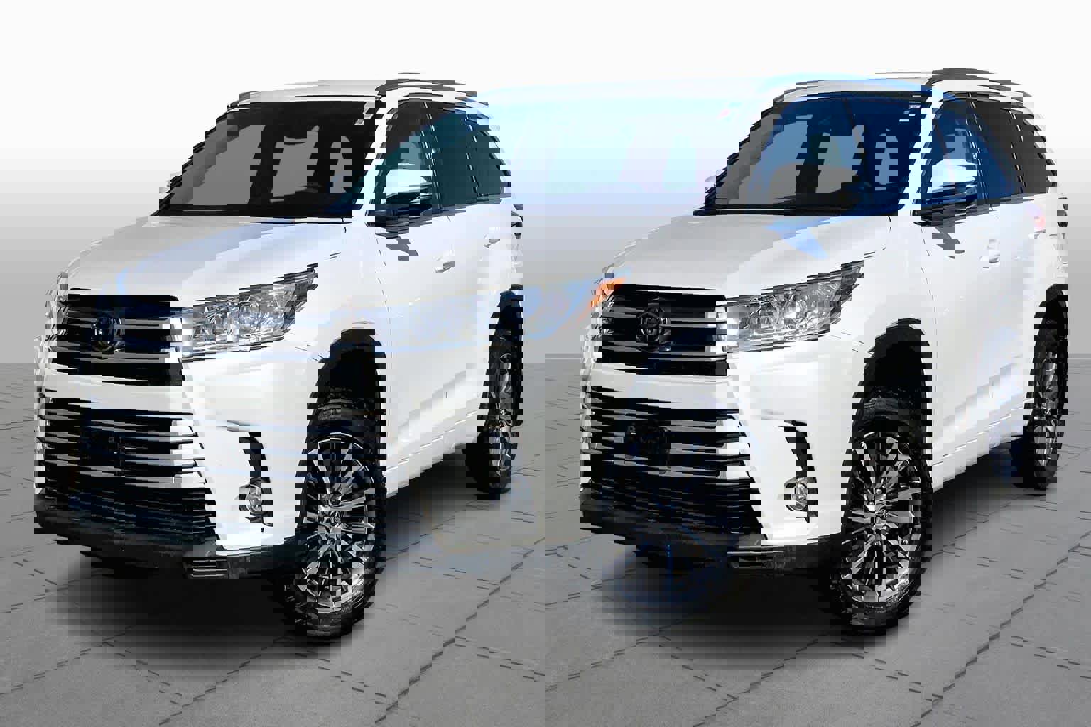 Used 2017 Toyota Highlander XLE