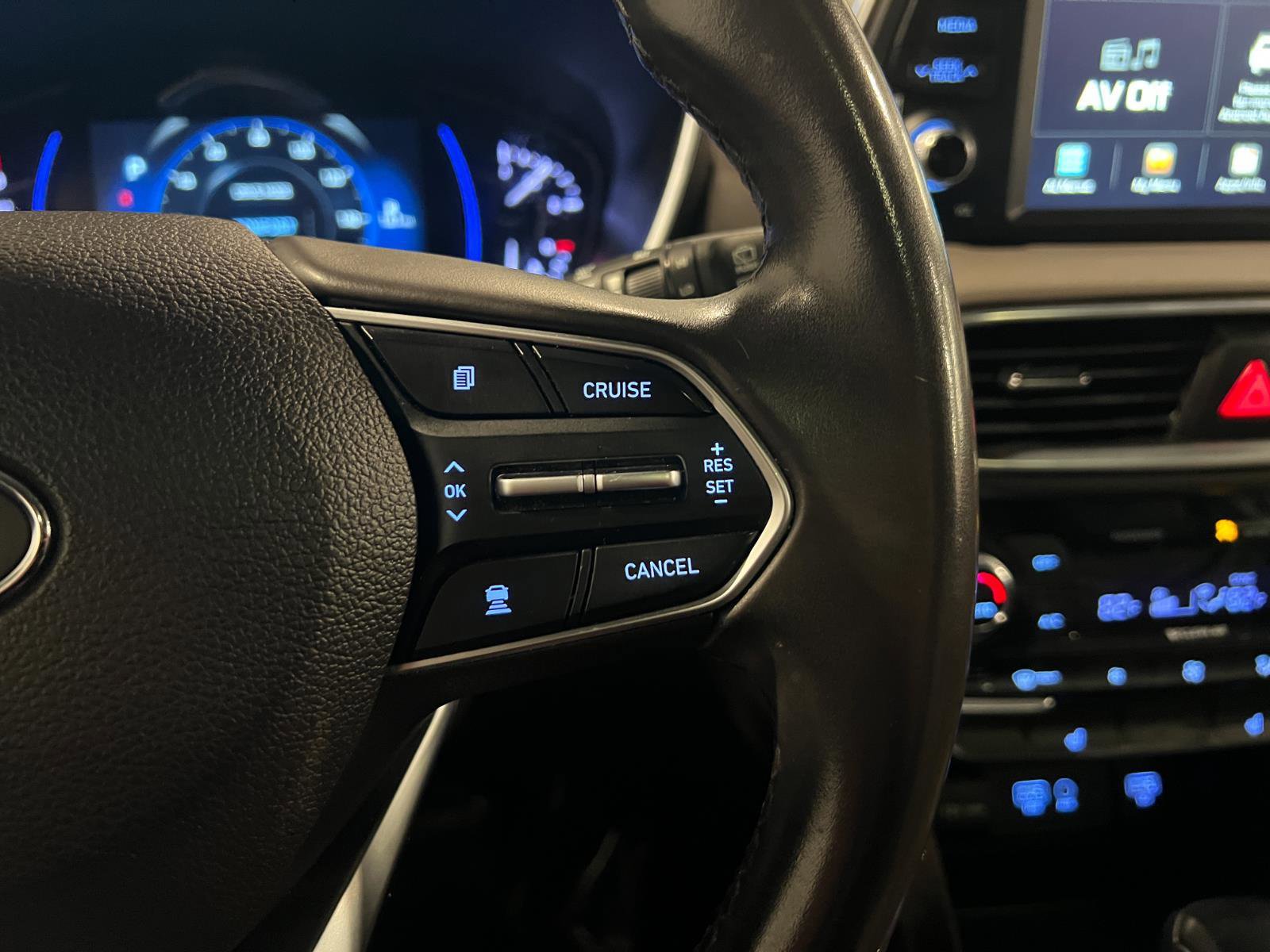 Used 2019 Hyundai Santa Fe Limited image 14