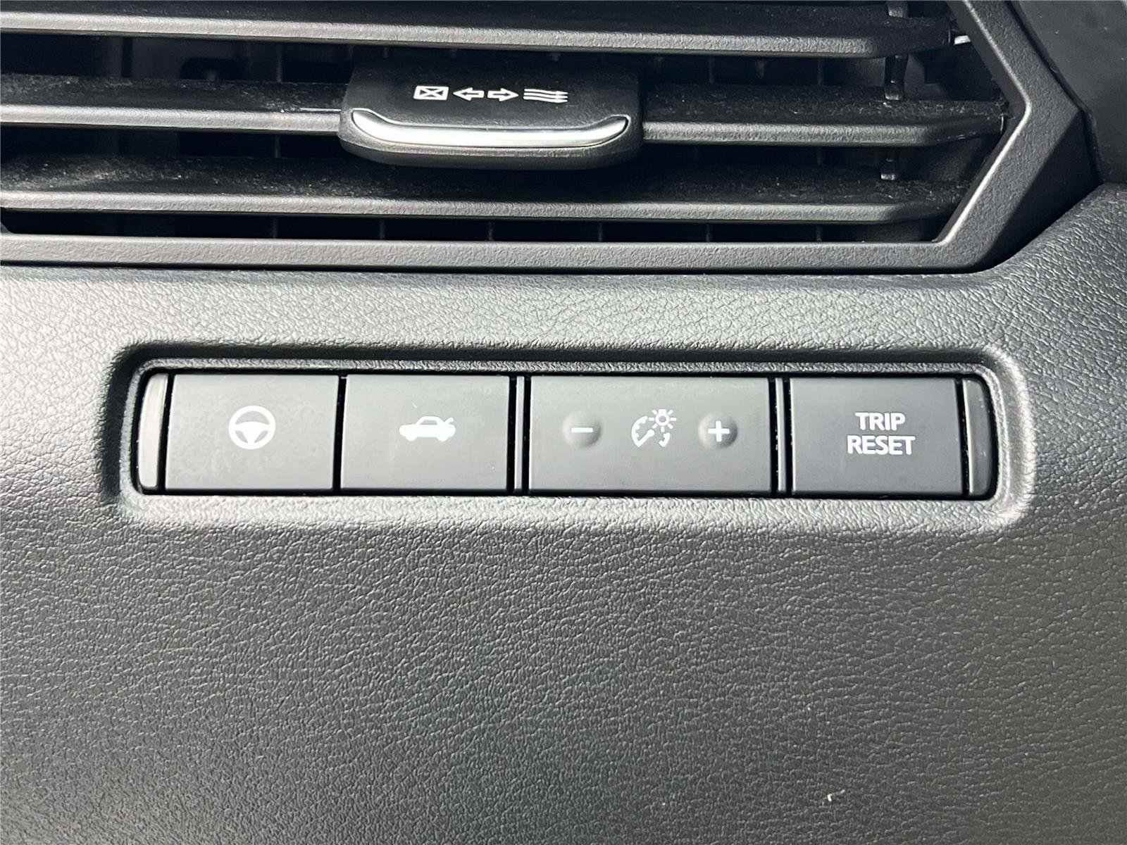 Certified 2021 Nissan Altima 2.5 SV w/ SV Premium Package image 27