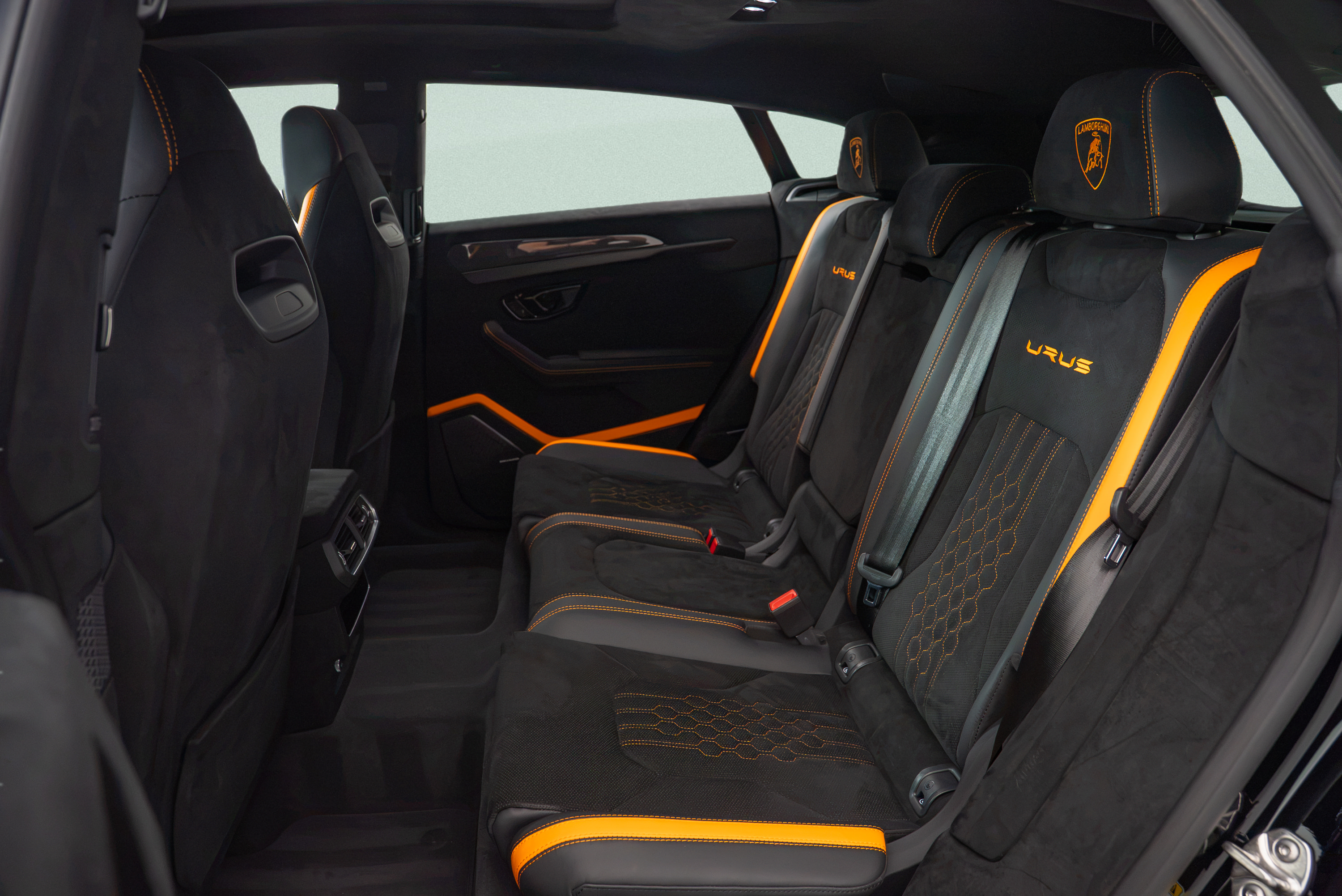 Used 2024 Lamborghini Urus Performante AWD/4WD image 17