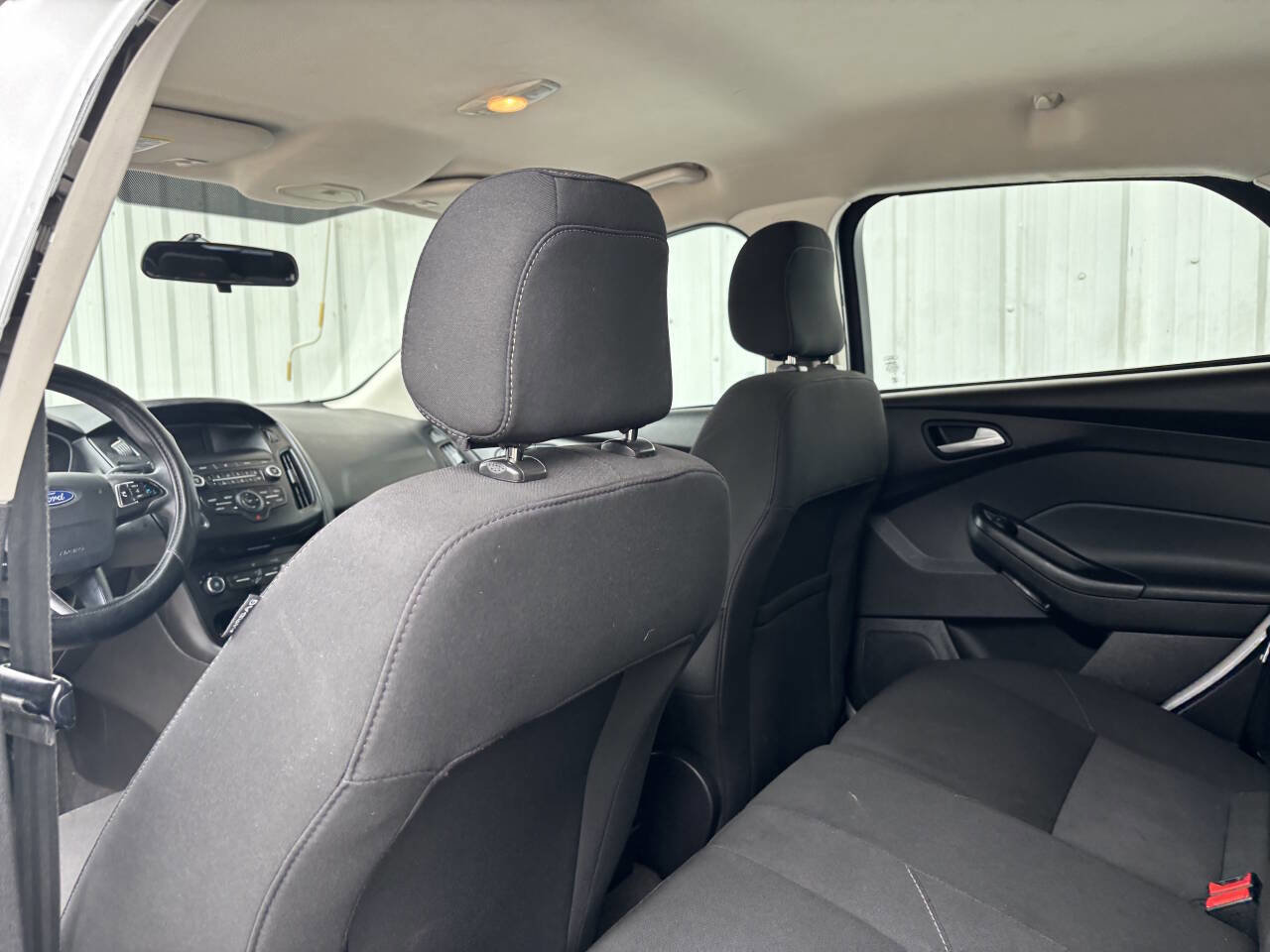 Used 2018 Ford Focus SE image 11