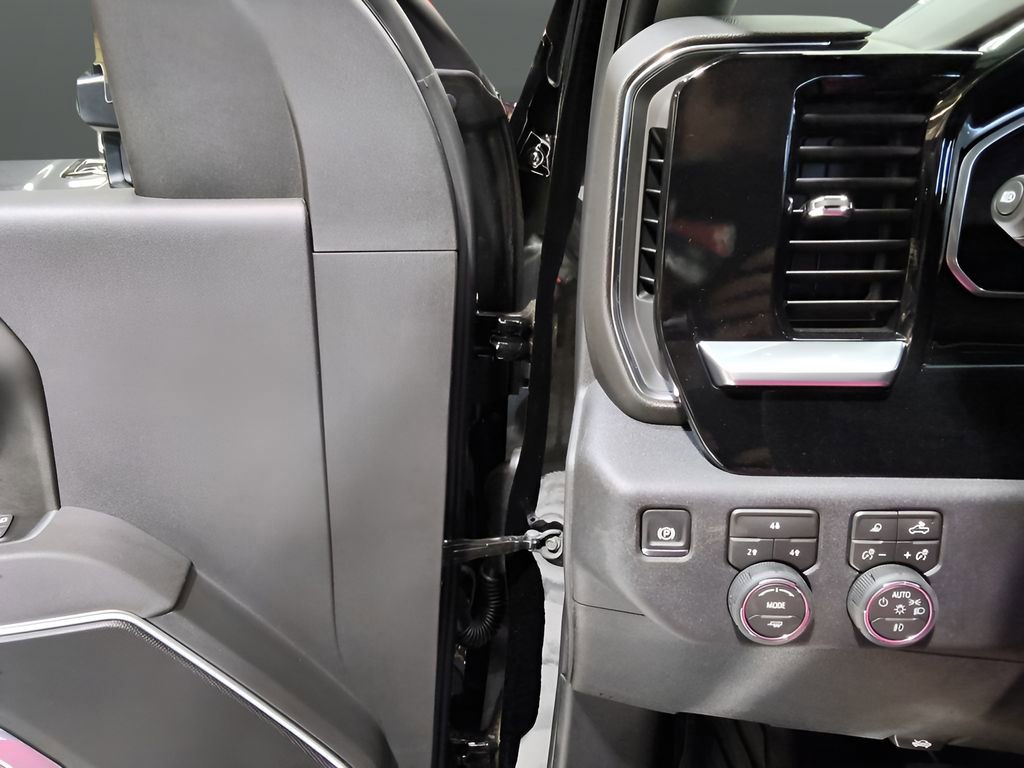 Used 2026 Chevrolet Silverado 2500 LT w/ All Star Edition AWD/4WD image 17