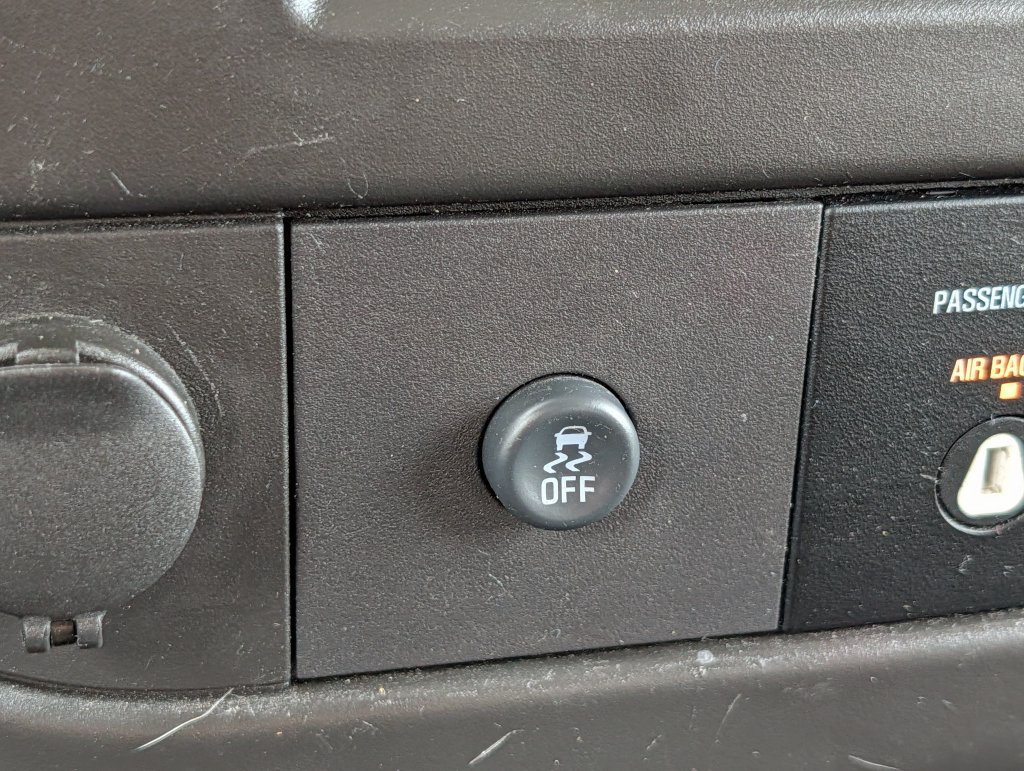 Used 2020 Chevrolet Express 3500 LT w/ LT Preferred Equipment Group RWD image 28