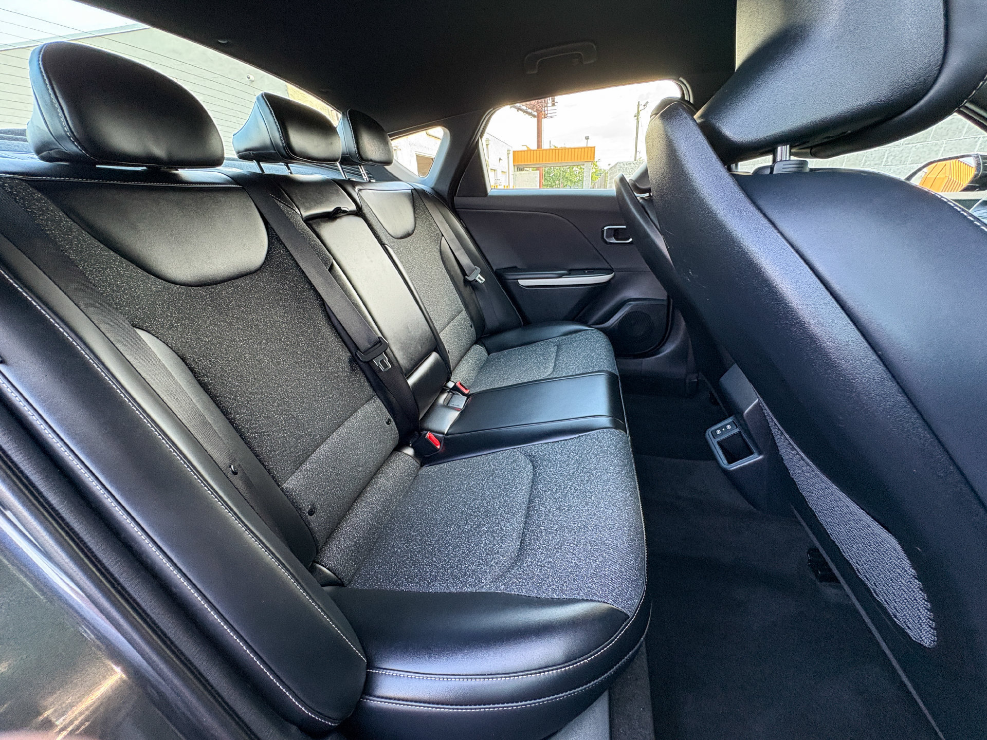 Used 2025 Kia K4 GT-Line FWD image 29