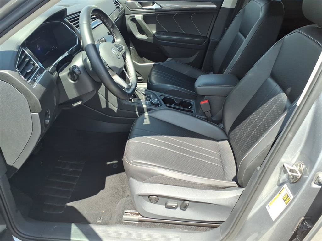 Used 2024 Volkswagen Tiguan Wolfsburg Edition AWD/4WD image 14