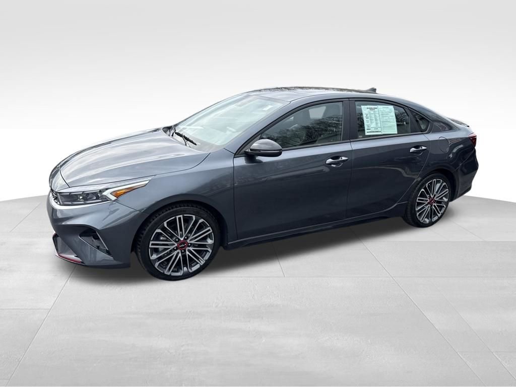 Used 2023 Kia Forte GT image 2