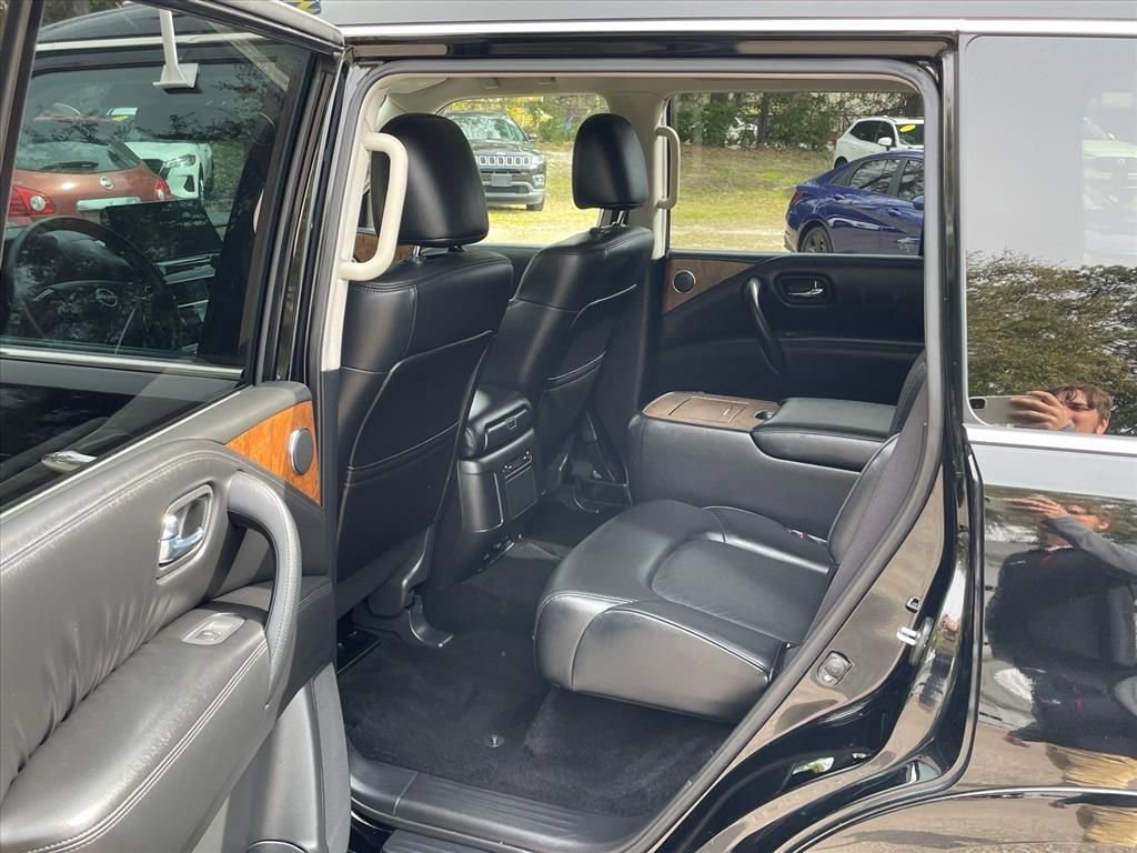 Used 2024 Nissan Armada SL w/ Captain's Chairs Package image 23