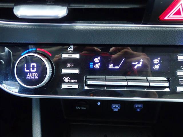 Used 2020 Hyundai Sonata Limited FWD image 18