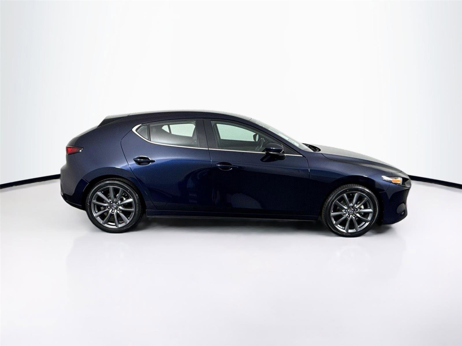 Used 2019 MAZDA MAZDA3 AWD Hatchback image 5