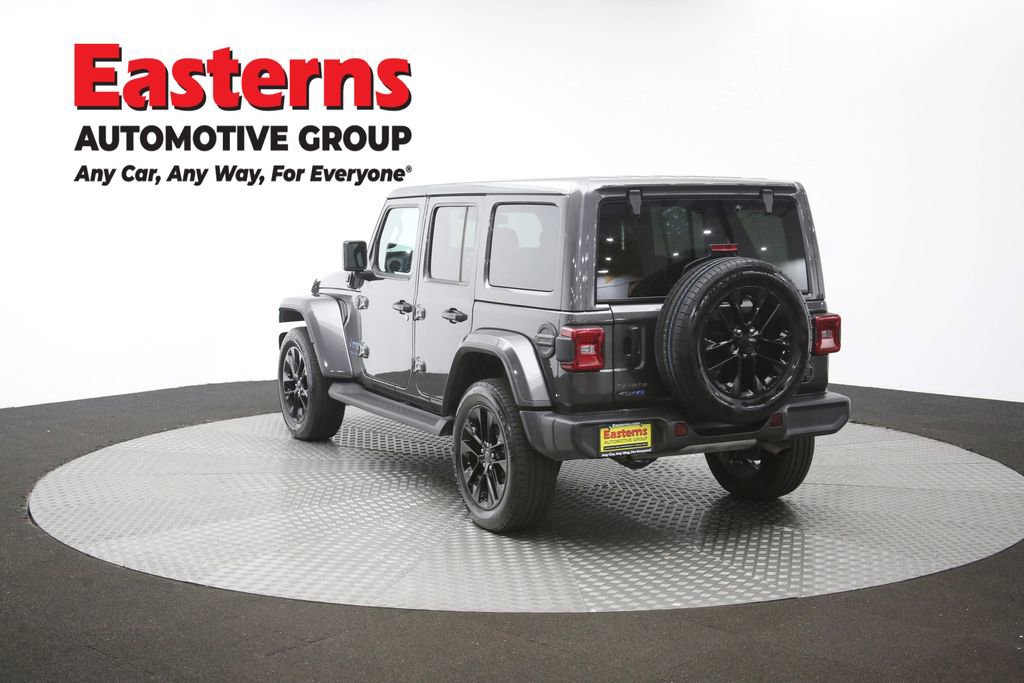 Used 2025 Jeep Wrangler Unlimited Sahara AWD/4WD image 61