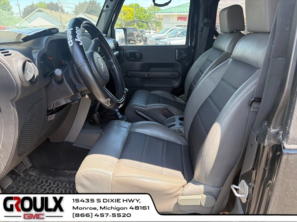 Used 2008 Jeep Wrangler X AWD/4WD image 10