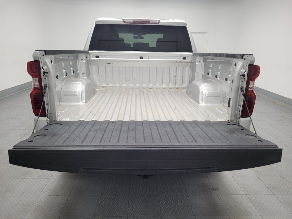 Used 2022 Chevrolet Silverado 1500 LT AWD/4WD image 29