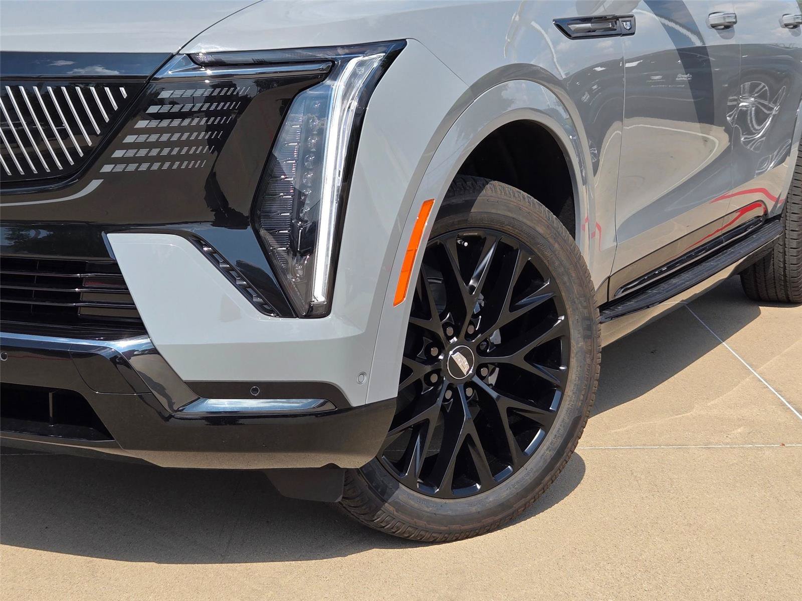 New 2026 Cadillac Escalade IQ Sport 1 w/ LPO, ONYX Package AWD/4WD image 7