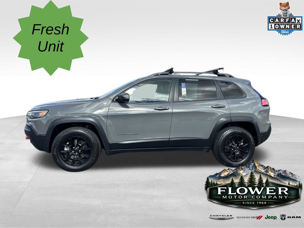 Used 2019 Jeep Cherokee Trailhawk AWD/4WD image 2