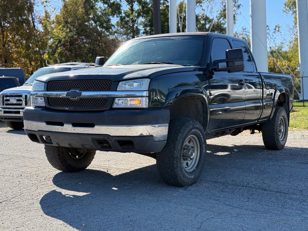 Used 2003 Chevrolet Silverado 2500 LS w/ Snow Plow Prep Package AWD/4WD image 2