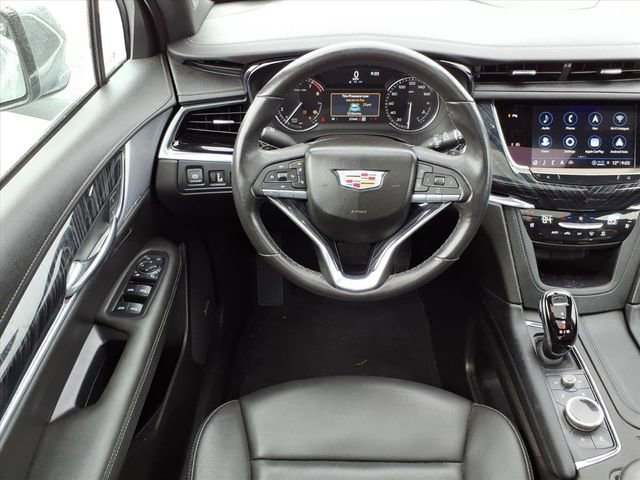 Used 2024 Cadillac XT6 Premium Luxury image 19
