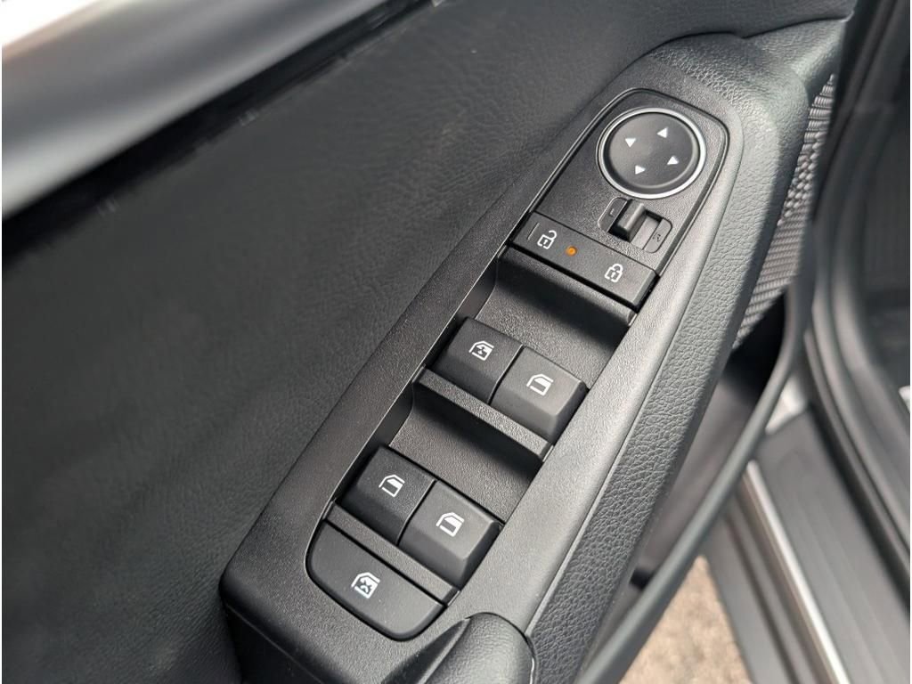 New 2026 Kia Seltos S image 16