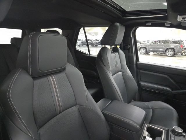 New 2026 Toyota 4Runner Limited AWD/4WD image 10