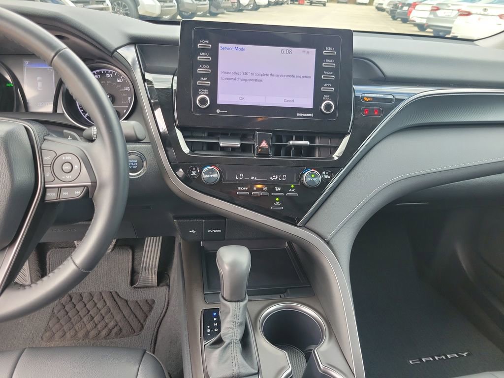 Certified 2024 Toyota Camry SE w/ Convenience Package image 18
