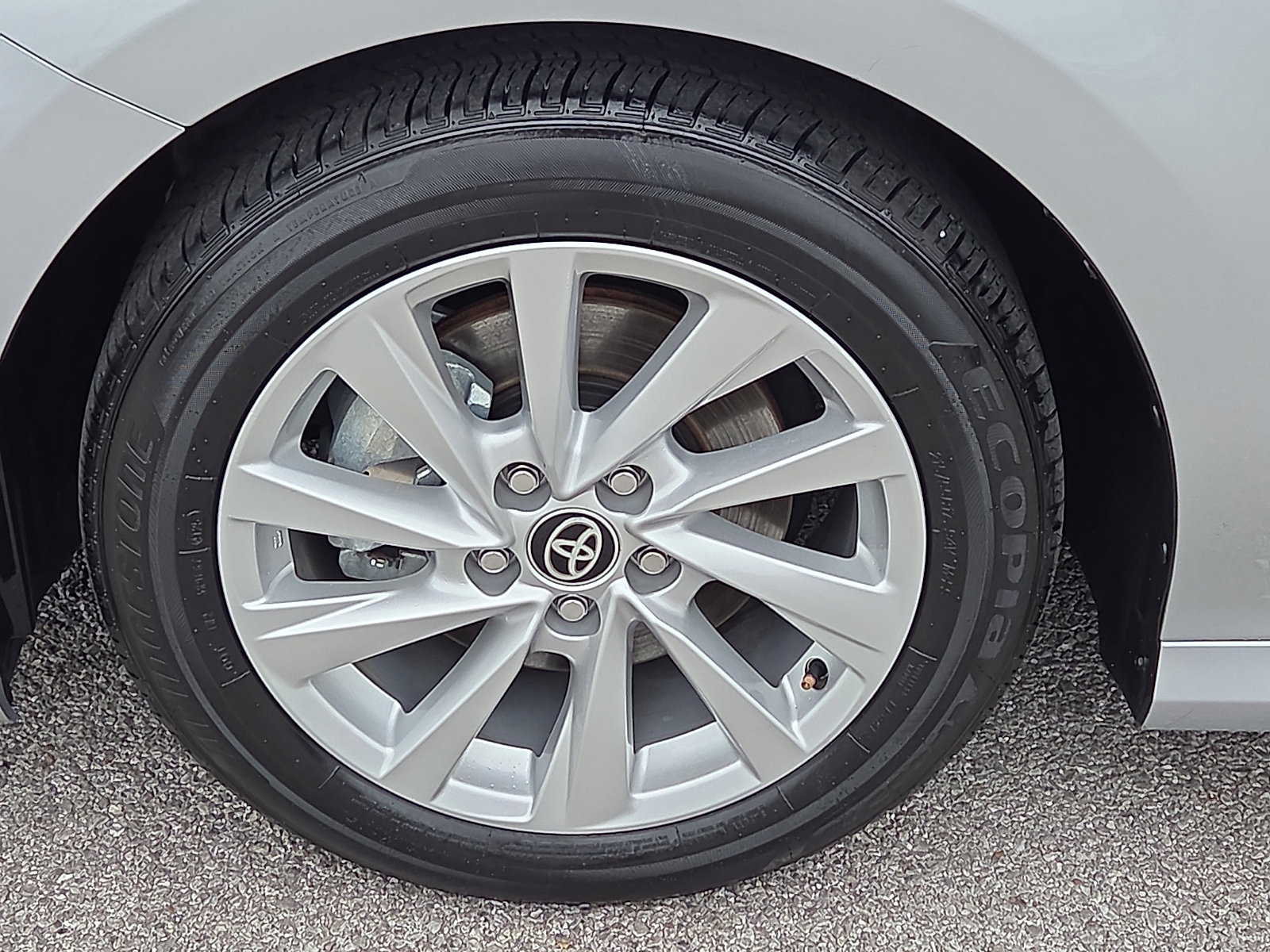 Used 2024 Toyota Camry LE w/ Convenience Package image 7