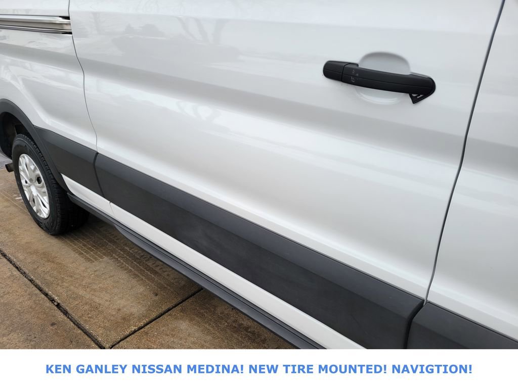 Used 2023 Ford Transit 350 XLT image 13