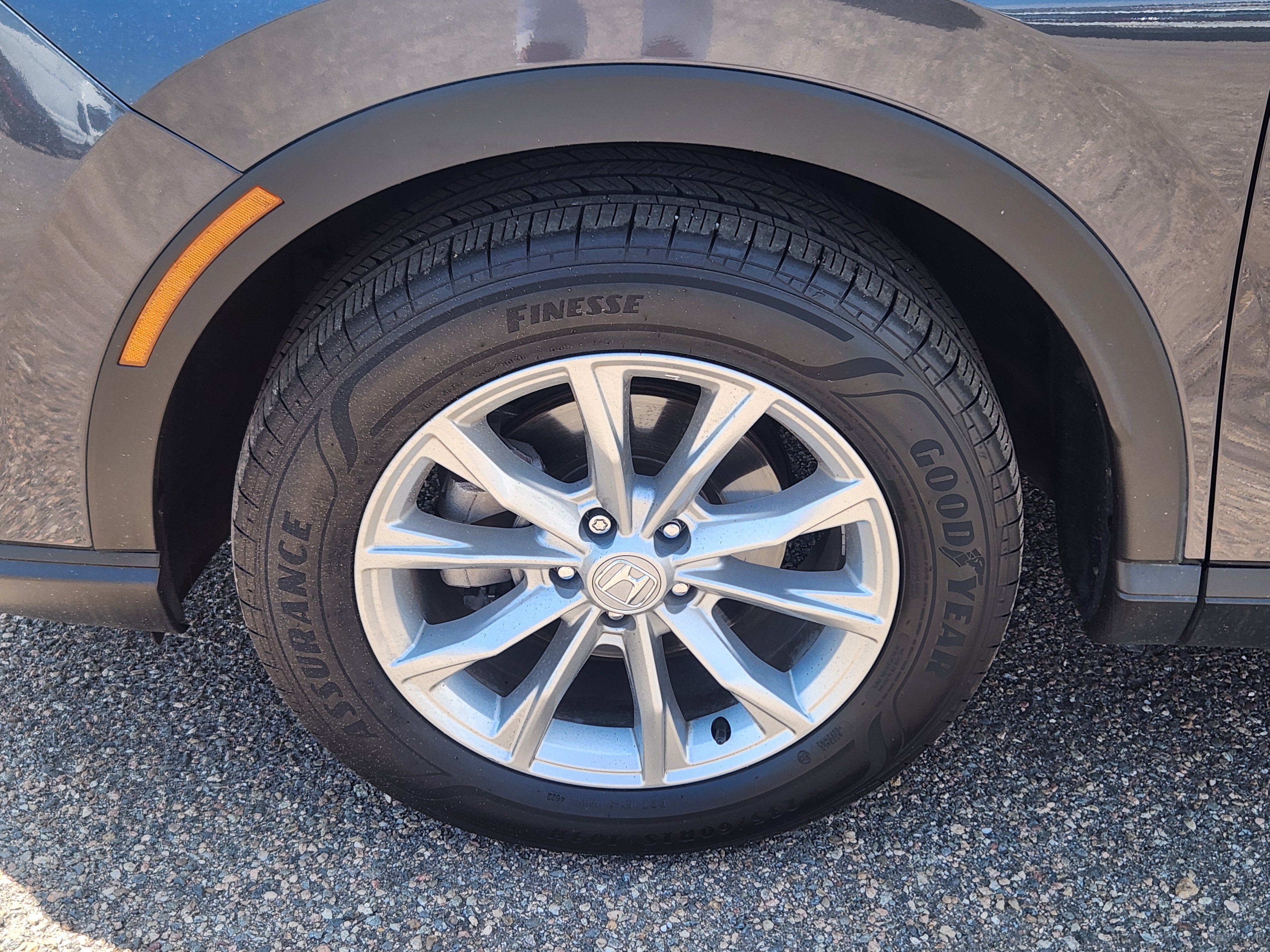 Used 2025 Honda CR-V EX image 7