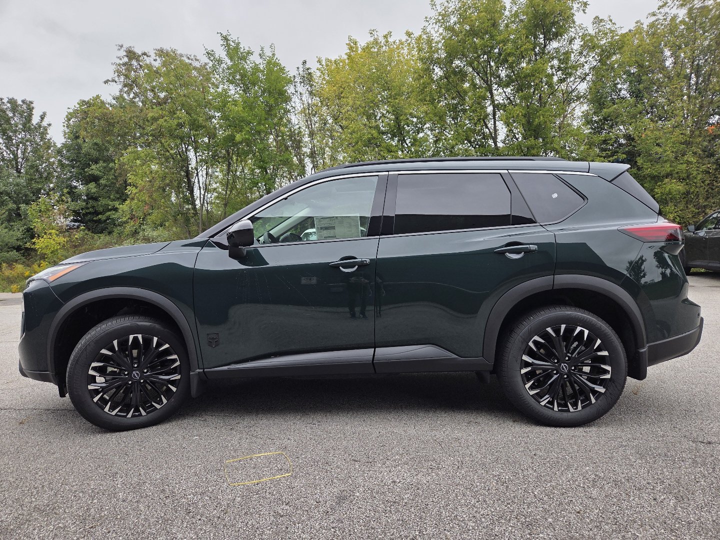 New 2026 Nissan Rogue Dark Armor AWD/4WD image 16
