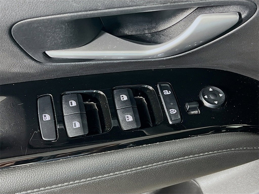 Used 2024 Hyundai Tucson Limited image 17