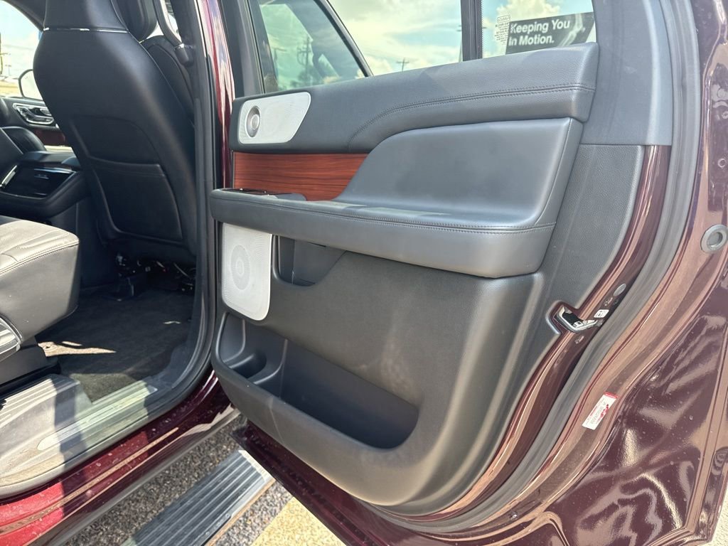 Used 2023 Lincoln Navigator L Reserve AWD/4WD image 26