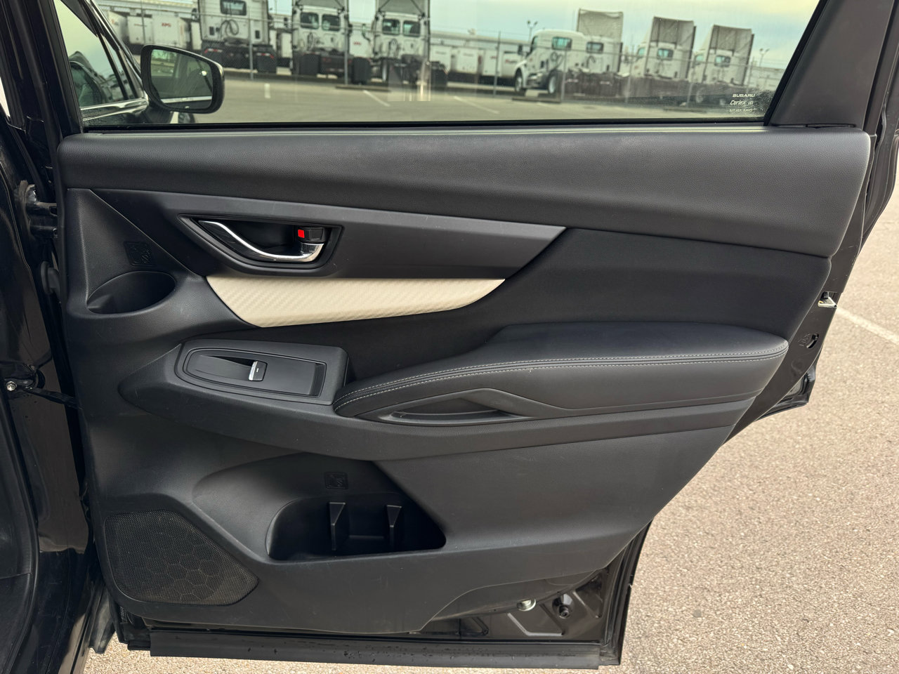 Used 2019 Subaru Ascent Premium w/ Popular Package #3 image 19