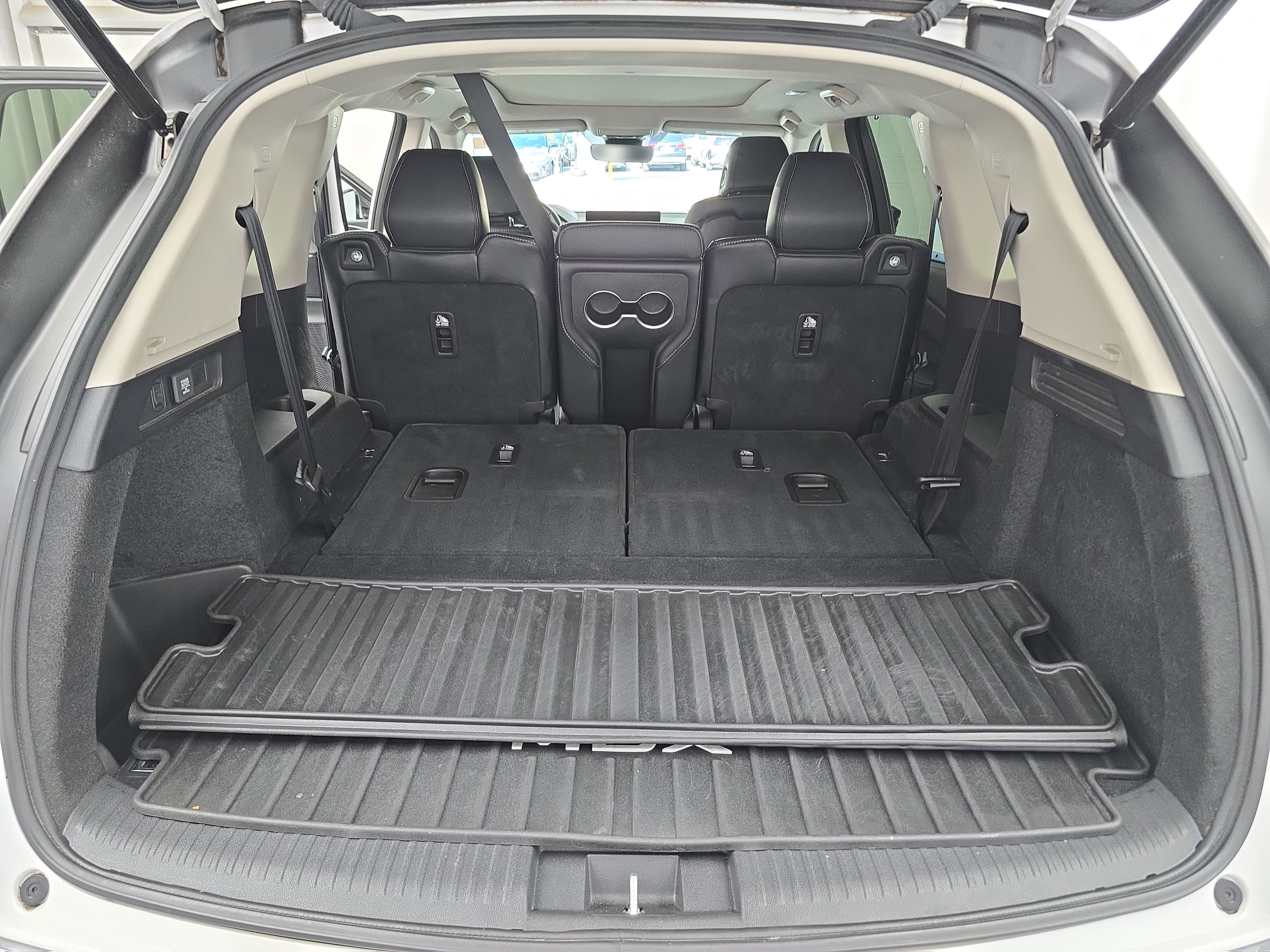 Used 2023 Acura MDX w/ Technology Package AWD/4WD image 13