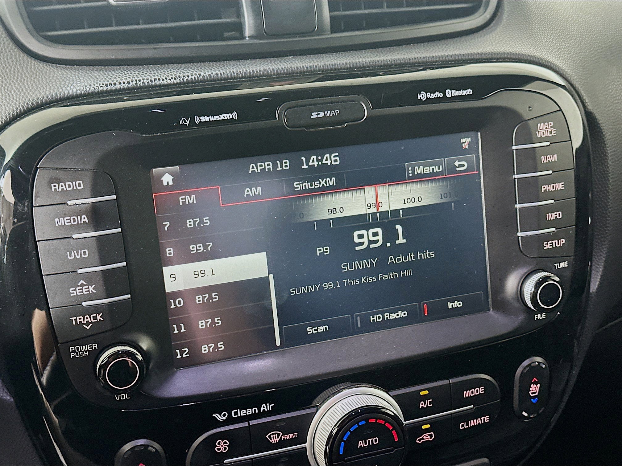 Used 2014 Kia Soul ! w/ Sun & Sound Package image 19