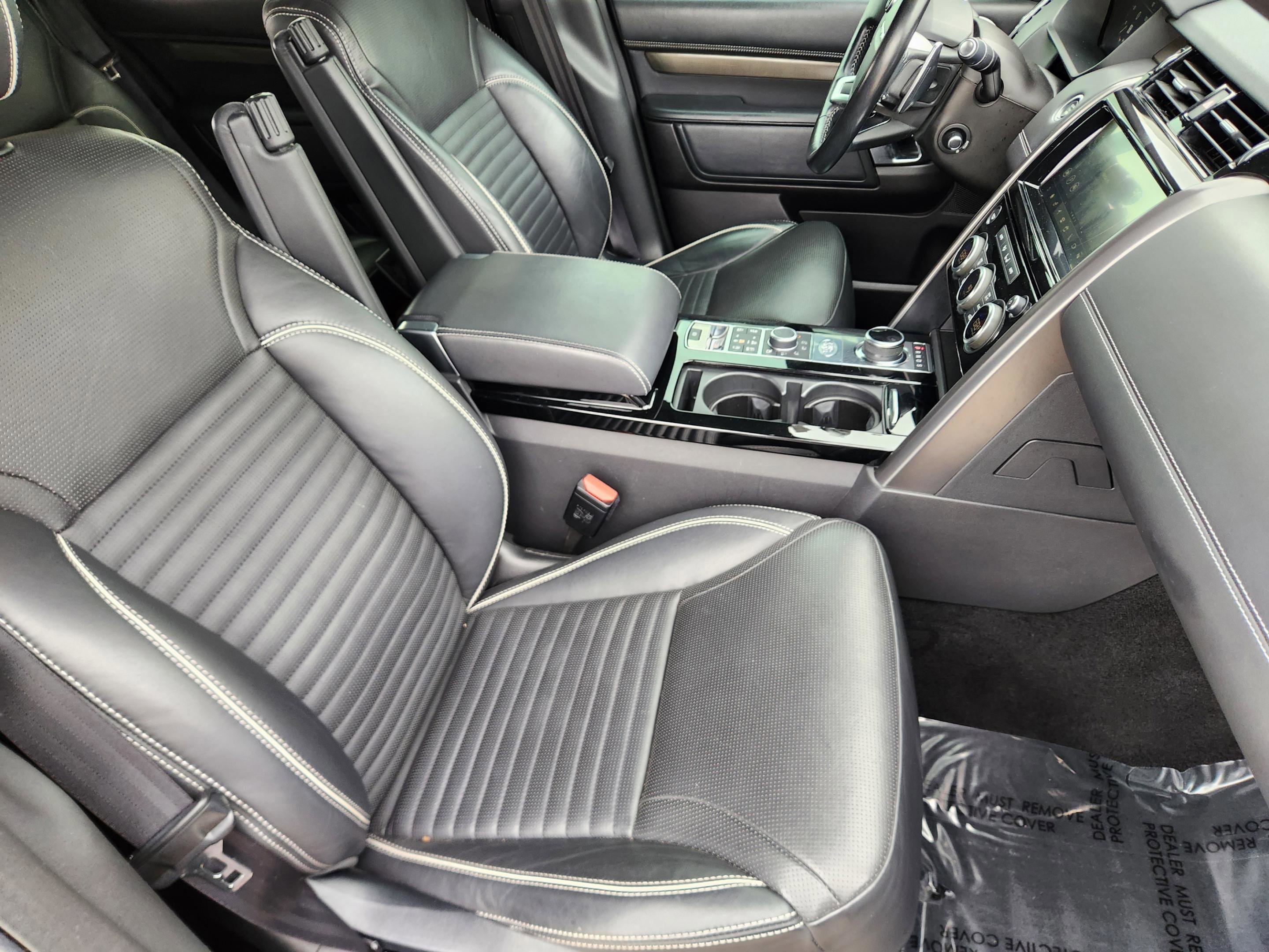 Used 2018 Land Rover Discovery HSE image 8