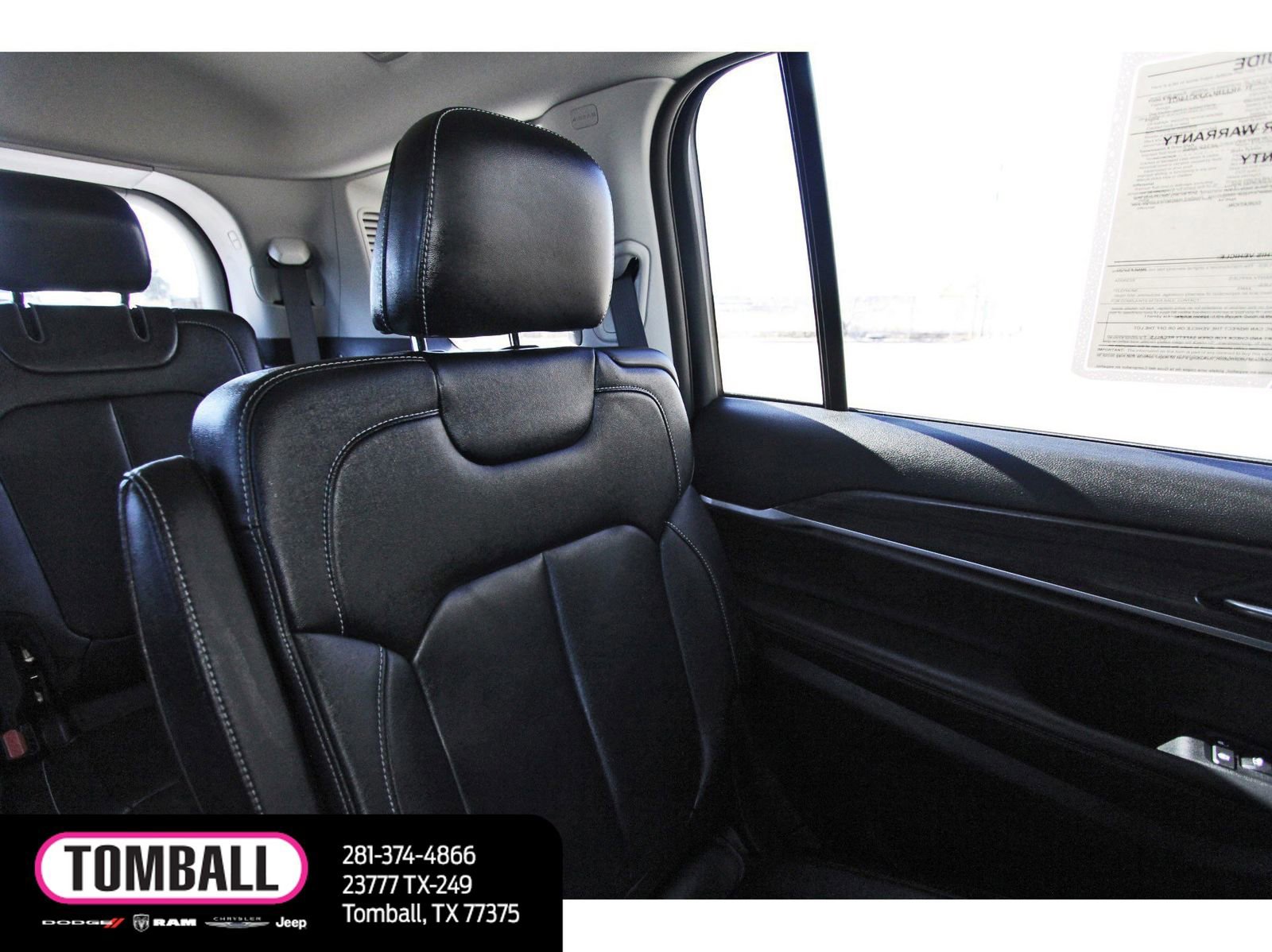 Used 2023 Jeep Grand Cherokee L Limited w/ Black Appearance Package image 12
