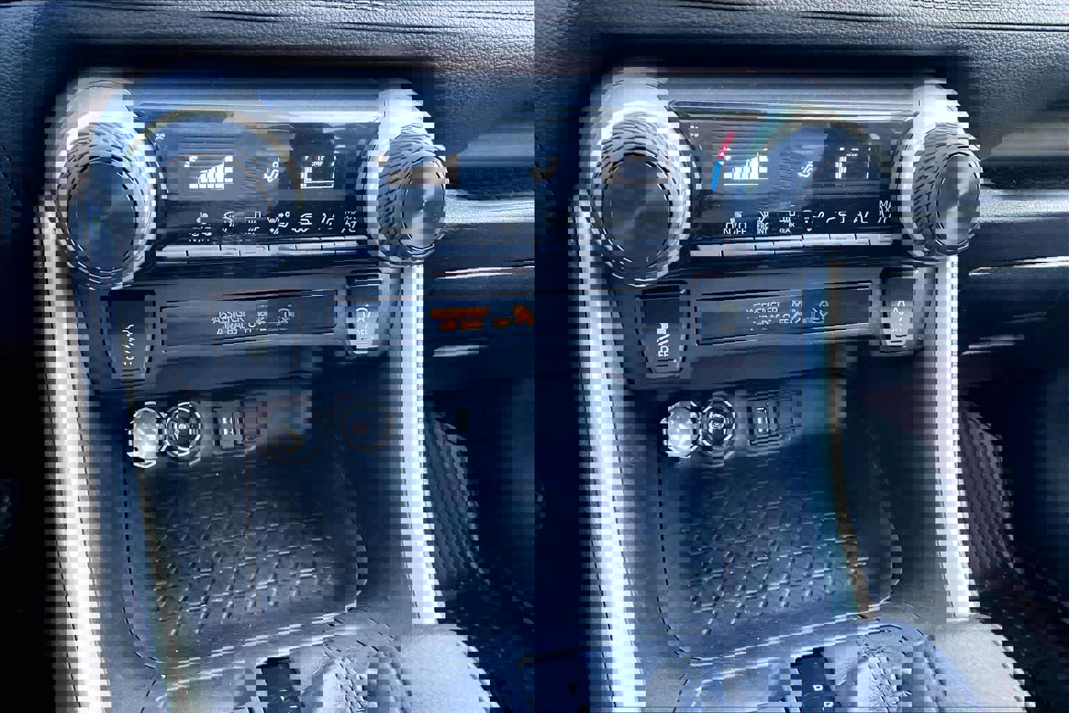 Certified 2021 Toyota RAV4 LE image 34