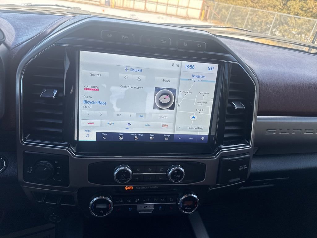 Used 2022 Ford F350 Platinum w/ FX4 Off-Road Package image 23