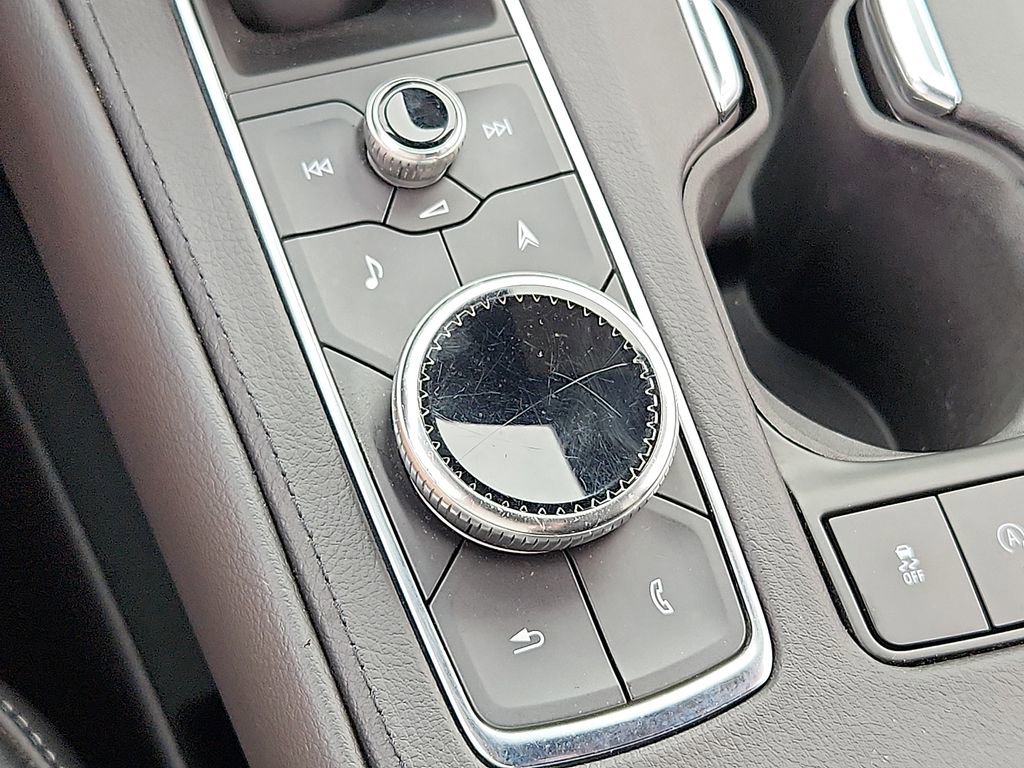 Used 2022 Cadillac XT4 Premium Luxury w/ Cold Weather Package image 26