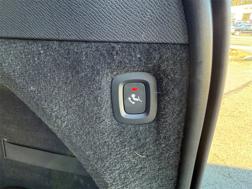 Used 2022 Volvo XC90 T8 Inscription w/ Advanced Package image 26