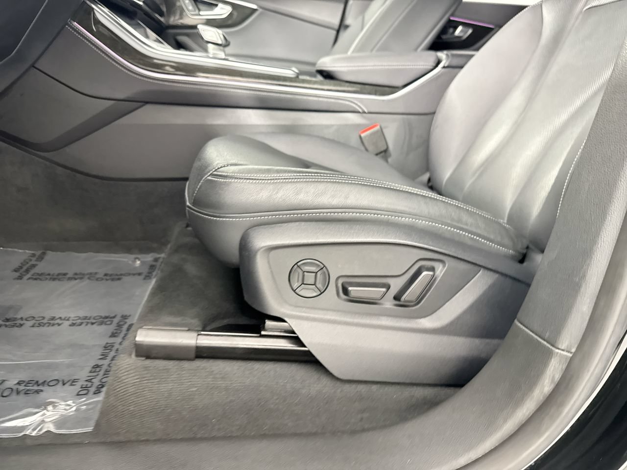 Used 2025 Audi Q8 Premium Plus w/ Premium Plus Package AWD/4WD image 26