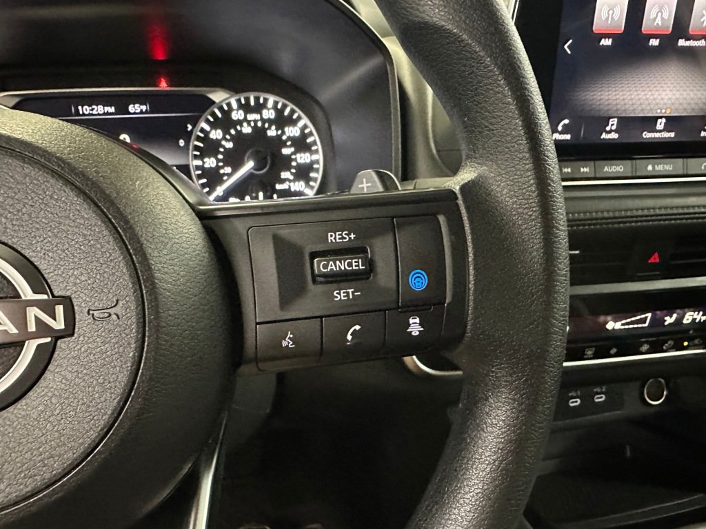 Used 2024 Nissan Rogue SV AWD/4WD image 11