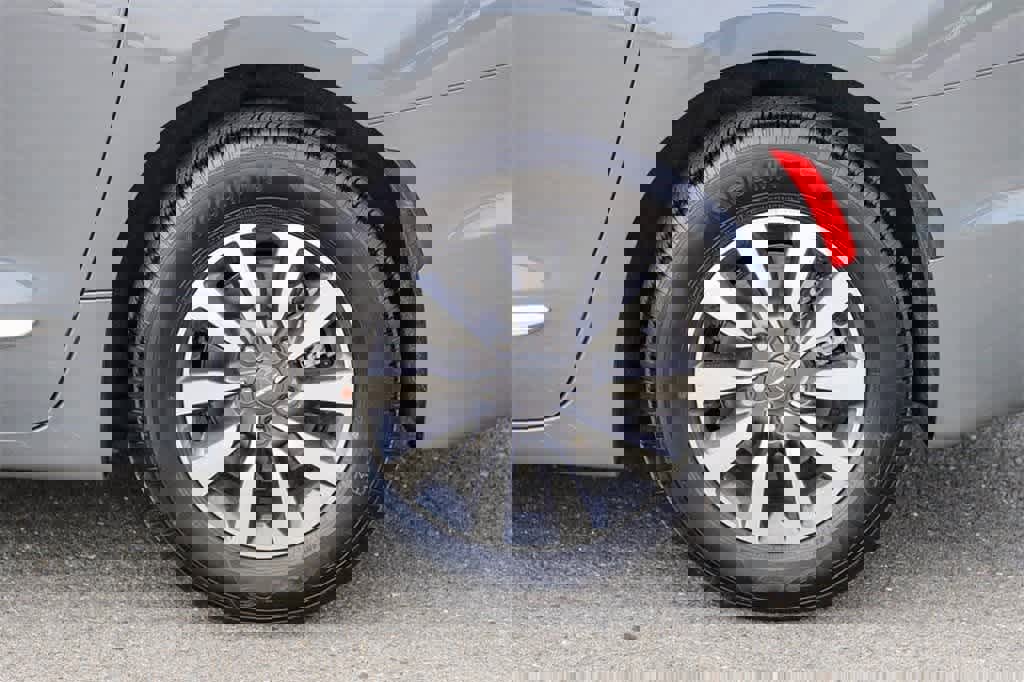 New 2023 Chrysler Pacifica Limited image 10