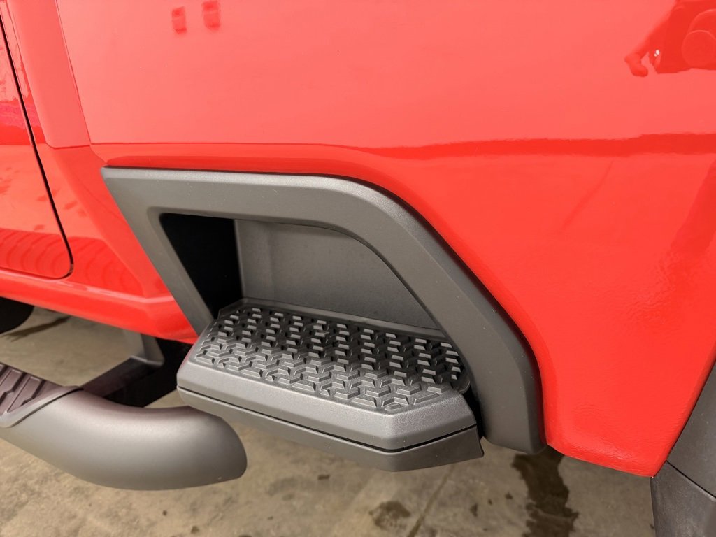 Used 2025 Chevrolet Silverado 2500 LT image 18