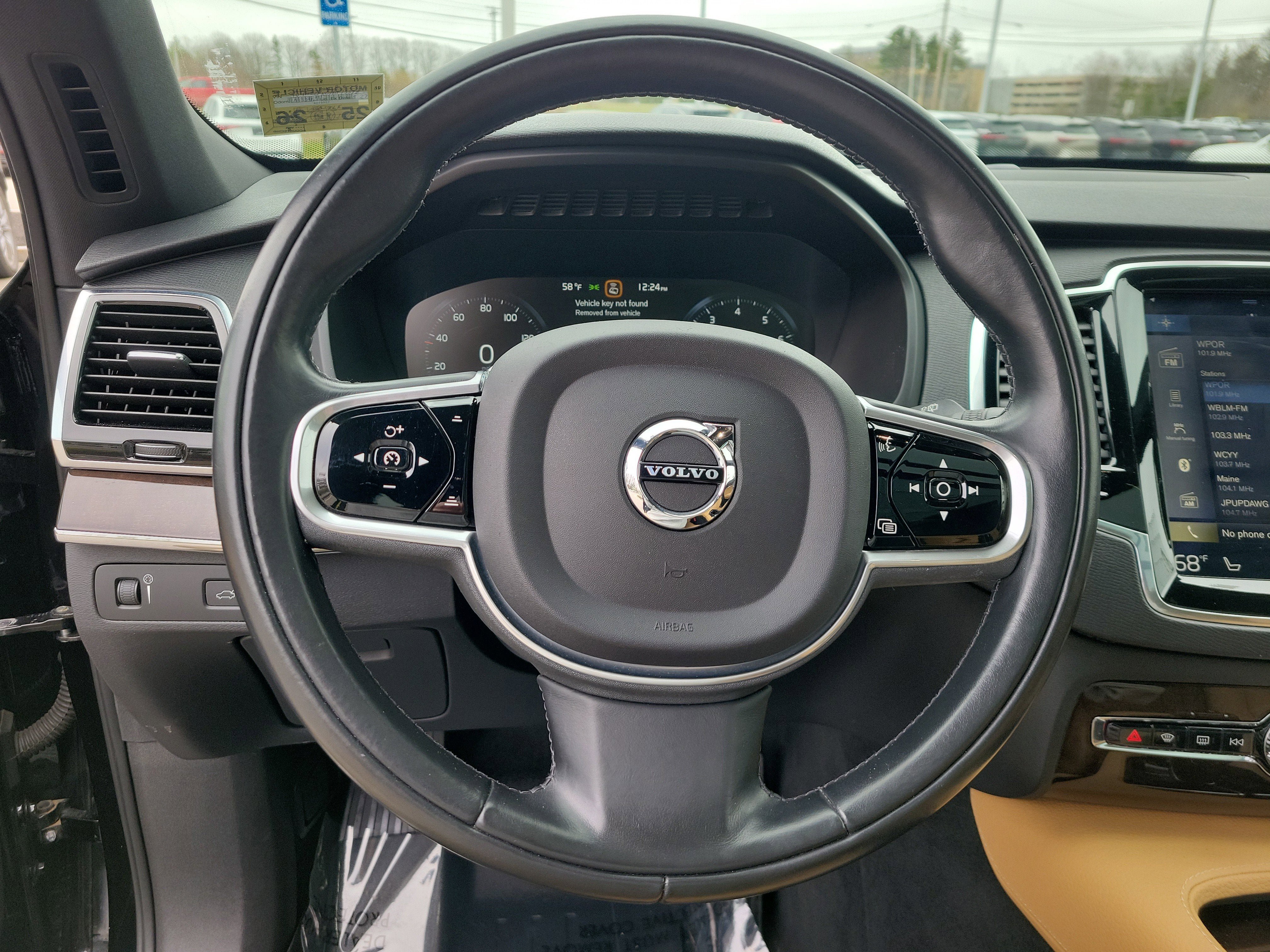 Used 2017 Volvo XC90 T6 Momentum w/ Vision Package AWD/4WD image 20