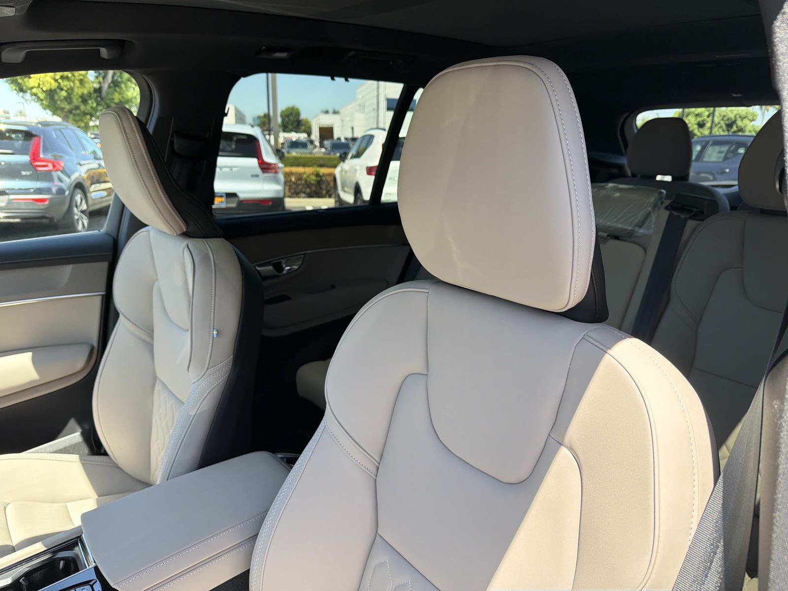 New 2027 Volvo XC90 B6 Bright AWD/4WD image 15