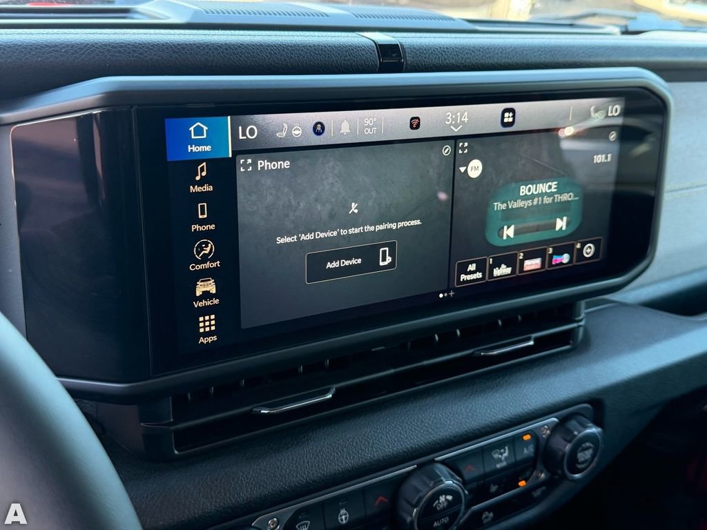 Used 2025 Jeep Wrangler Sport S image 25