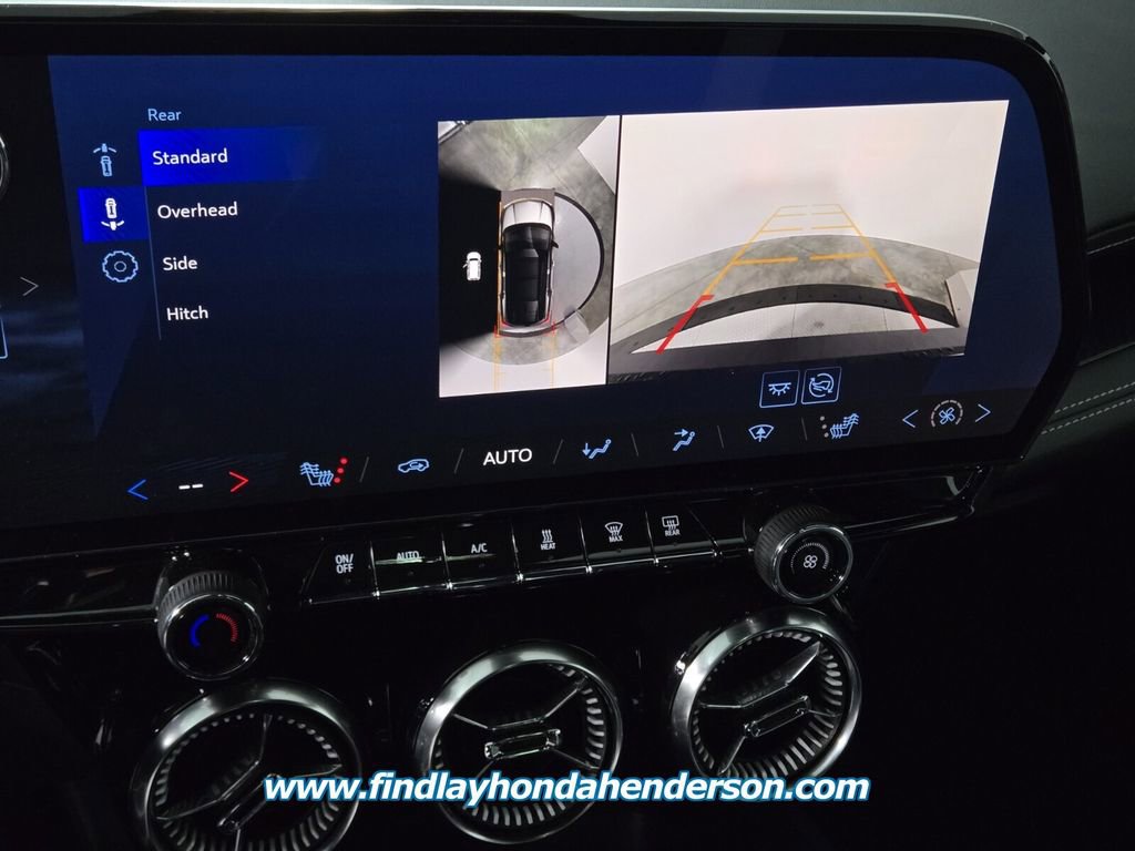 Used 2024 Chevrolet Blazer EV LT image 18