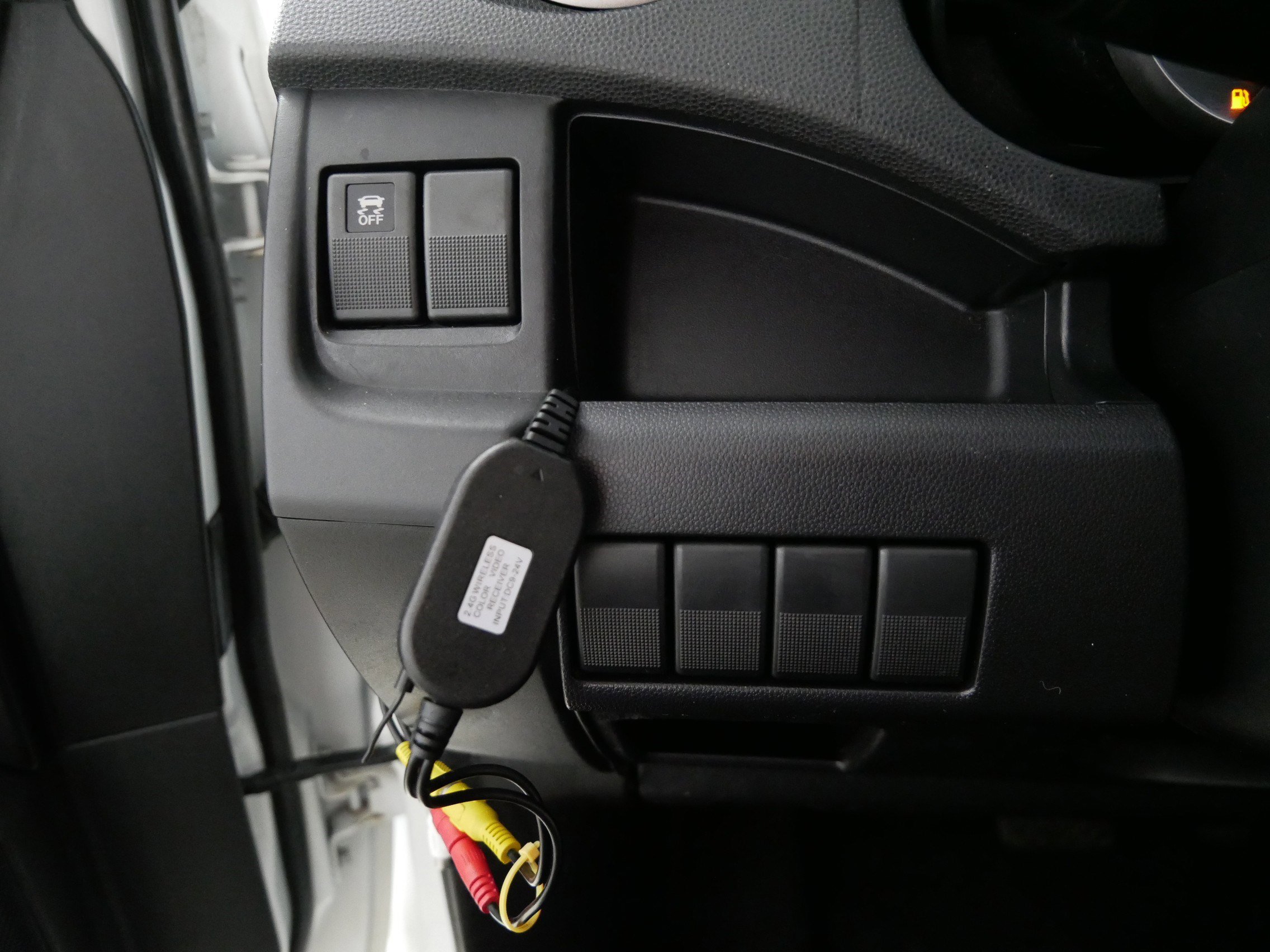 Used 2015 MAZDA MAZDA5 Sport image 26